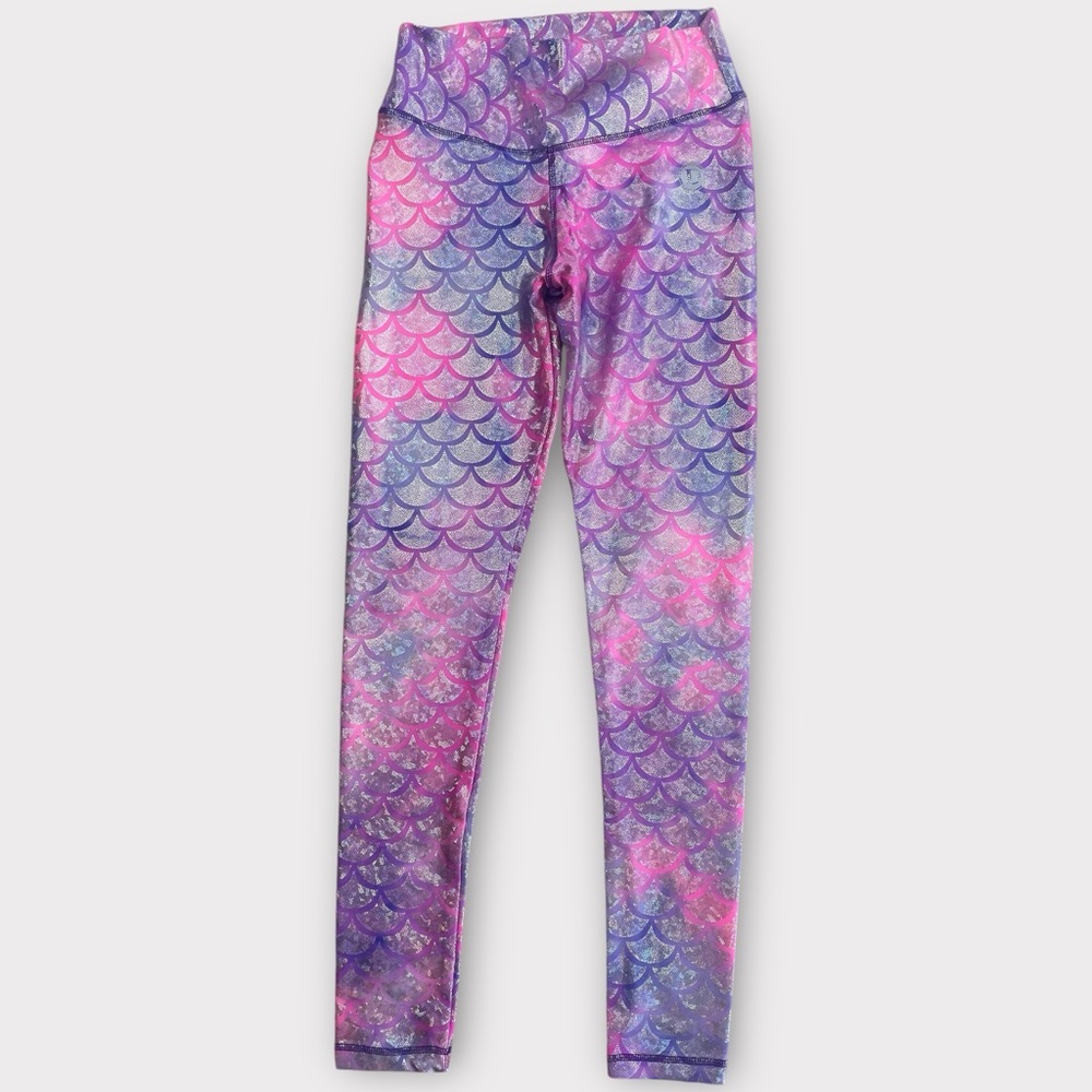 Dtina’s Boutique Mermaid Scale Holographic Leggings Small